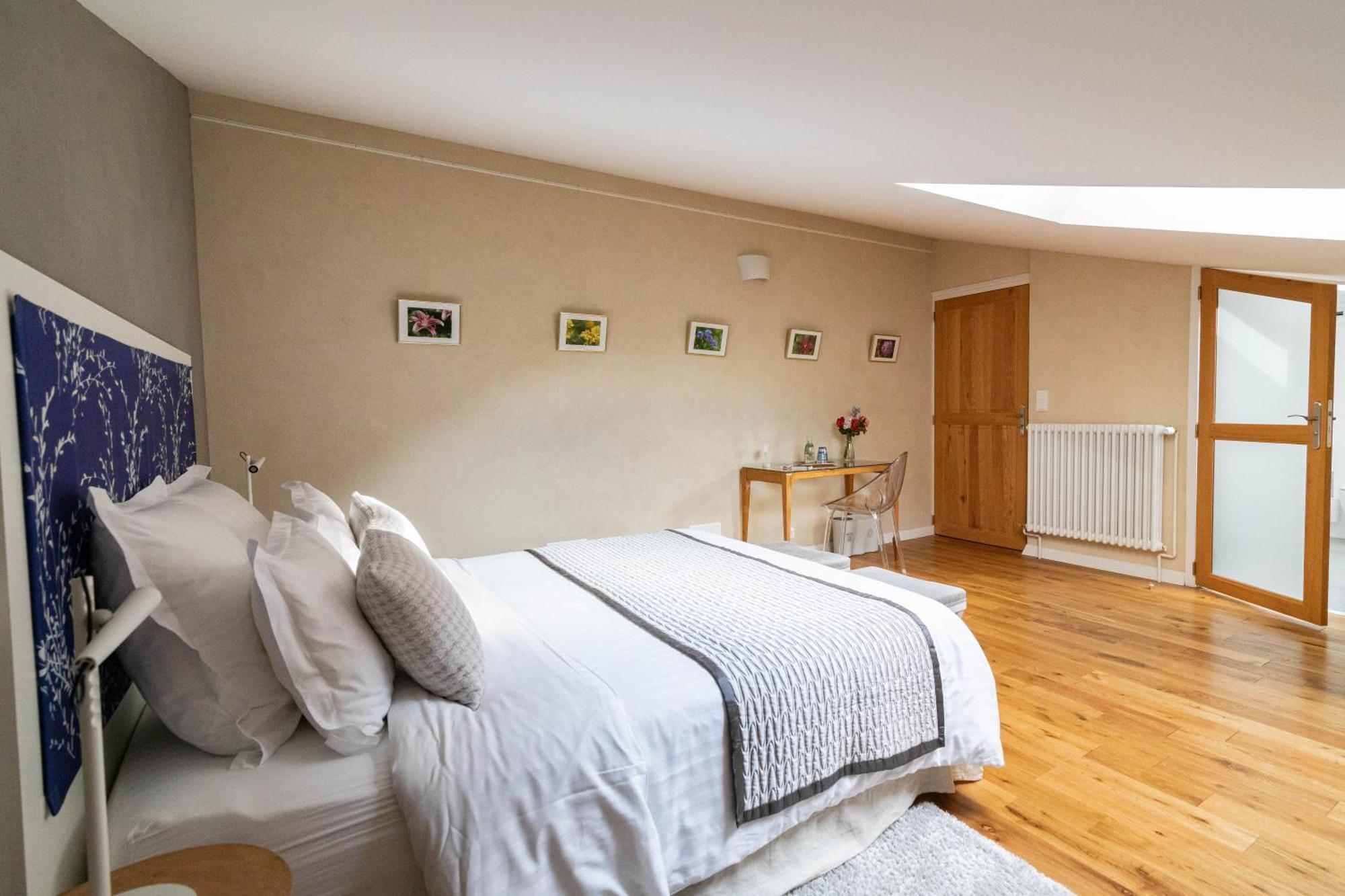 Clos Des Moulins Poitiers Room photo
